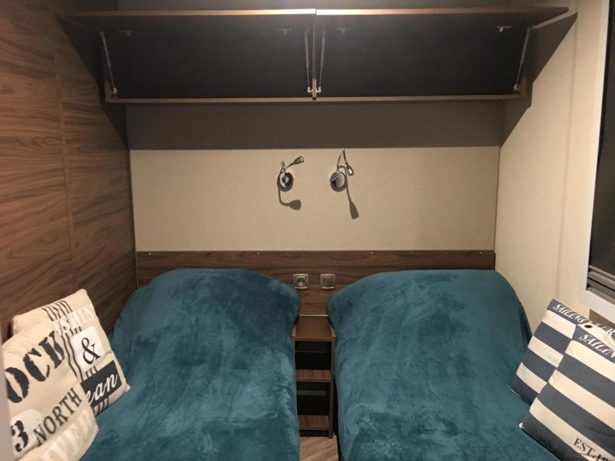 Mobilhome Familial 6 A 7 P 3 Chambres 42 M2 Saint Brevin Les Pierres Couchees Bagian luar foto