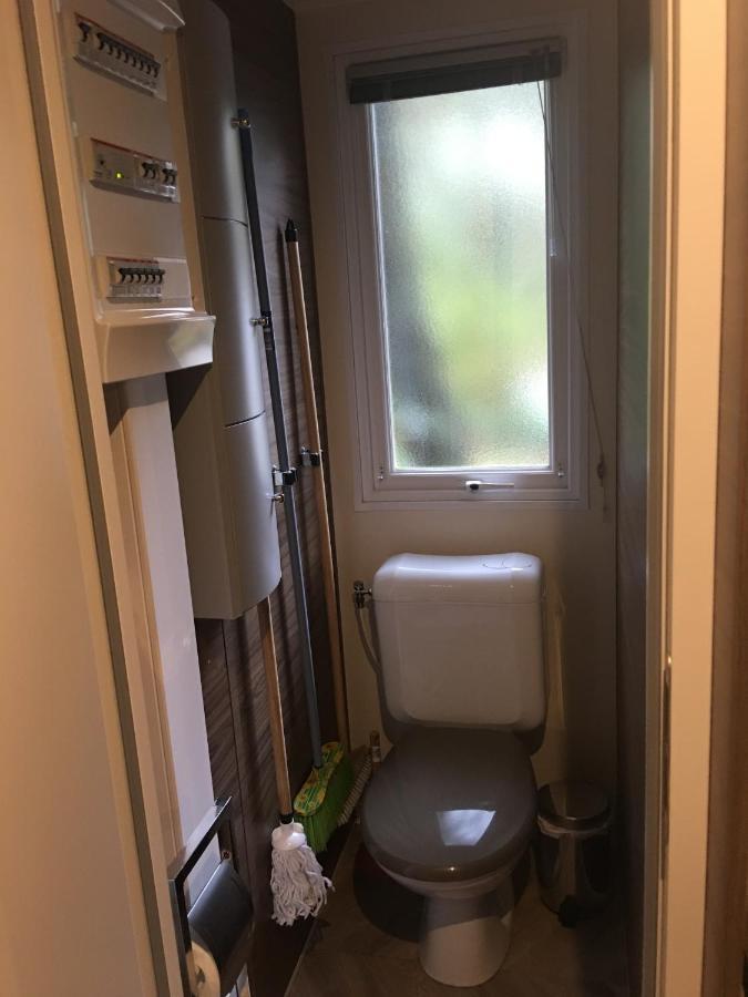 Mobilhome Familial 6 A 7 P 3 Chambres 42 M2 Saint Brevin Les Pierres Couchees Bagian luar foto