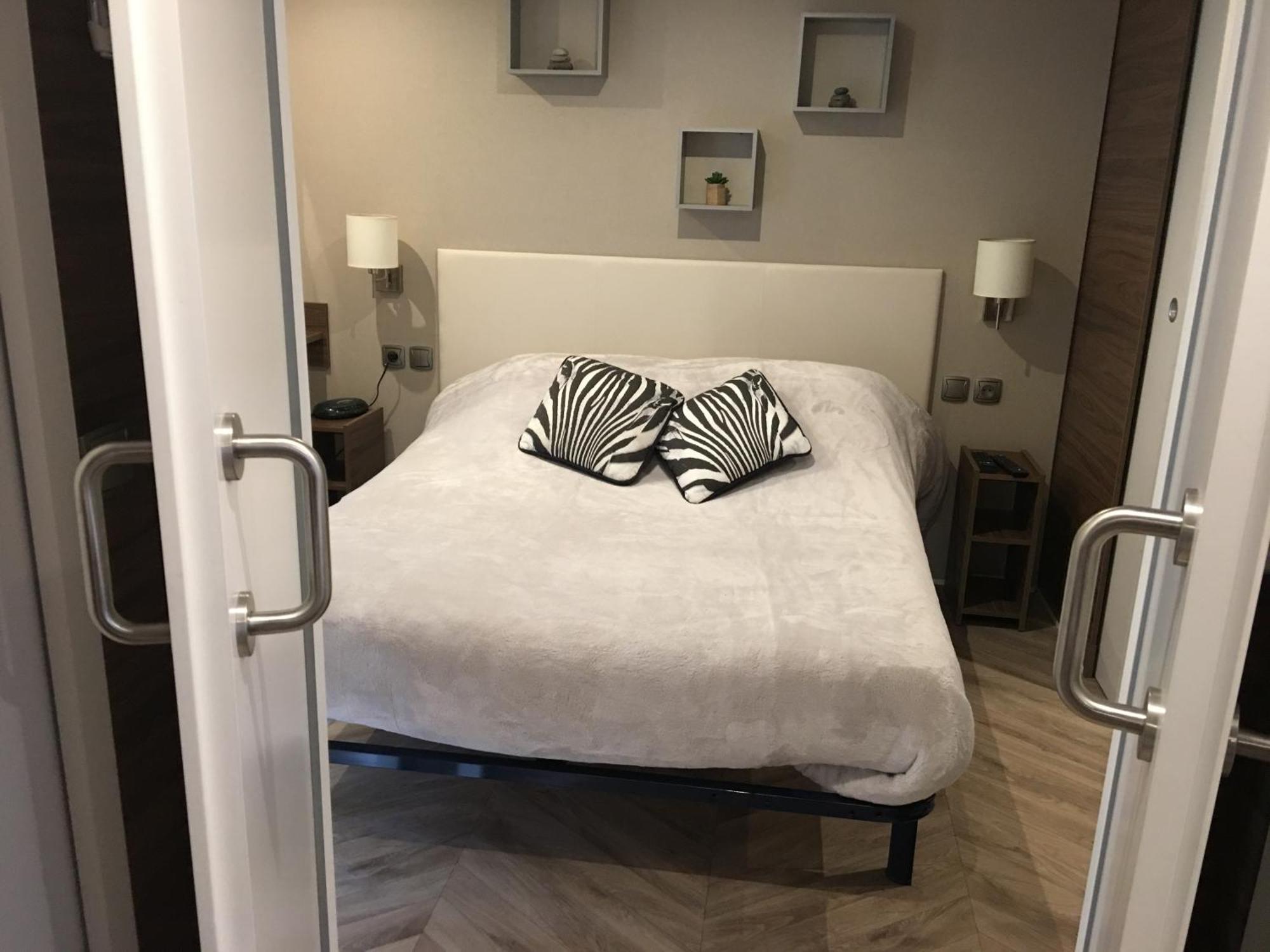 Mobilhome Familial 6 A 7 P 3 Chambres 42 M2 Saint Brevin Les Pierres Couchees Bagian luar foto