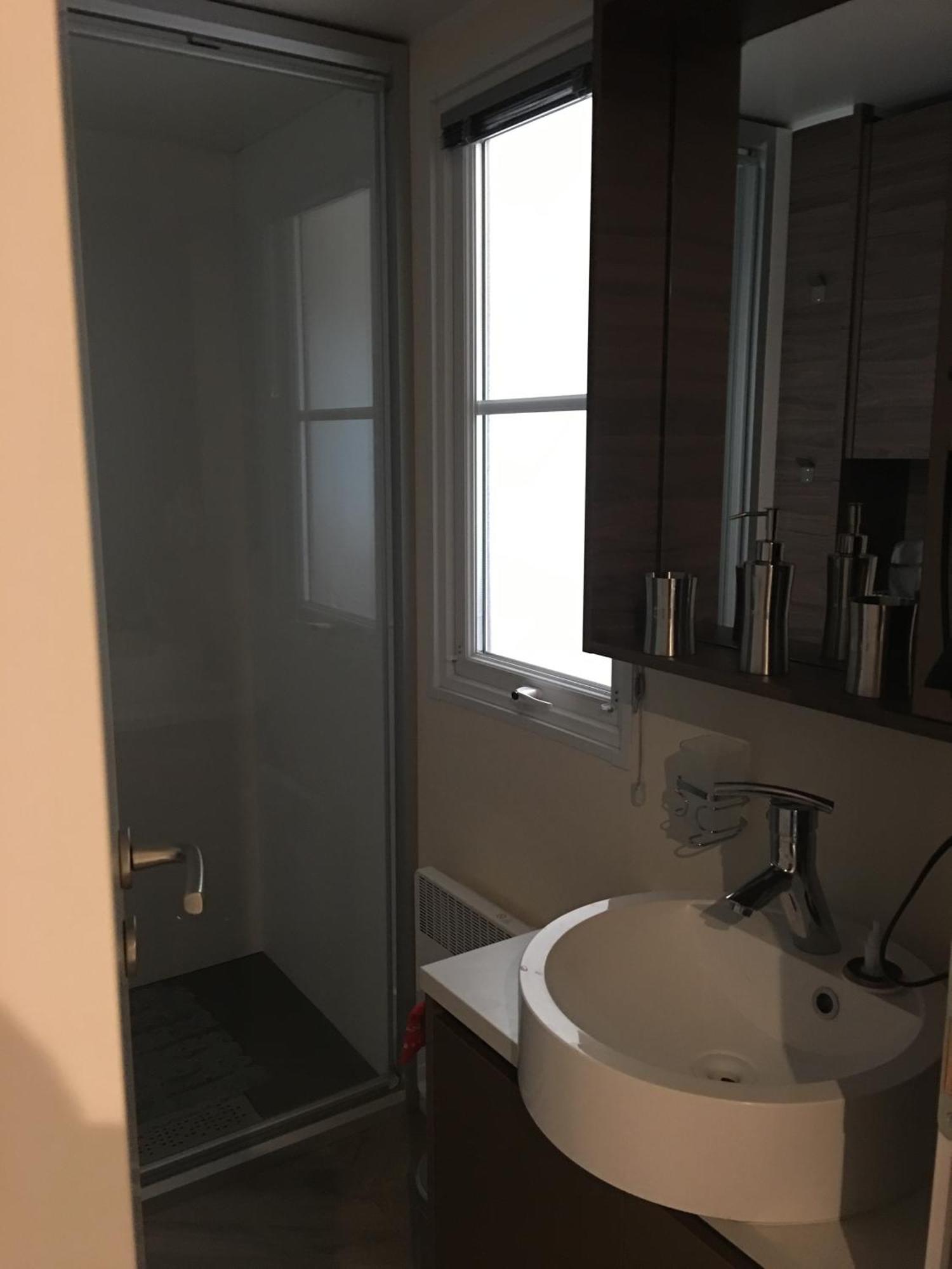 Mobilhome Familial 6 A 7 P 3 Chambres 42 M2 Saint Brevin Les Pierres Couchees Bagian luar foto