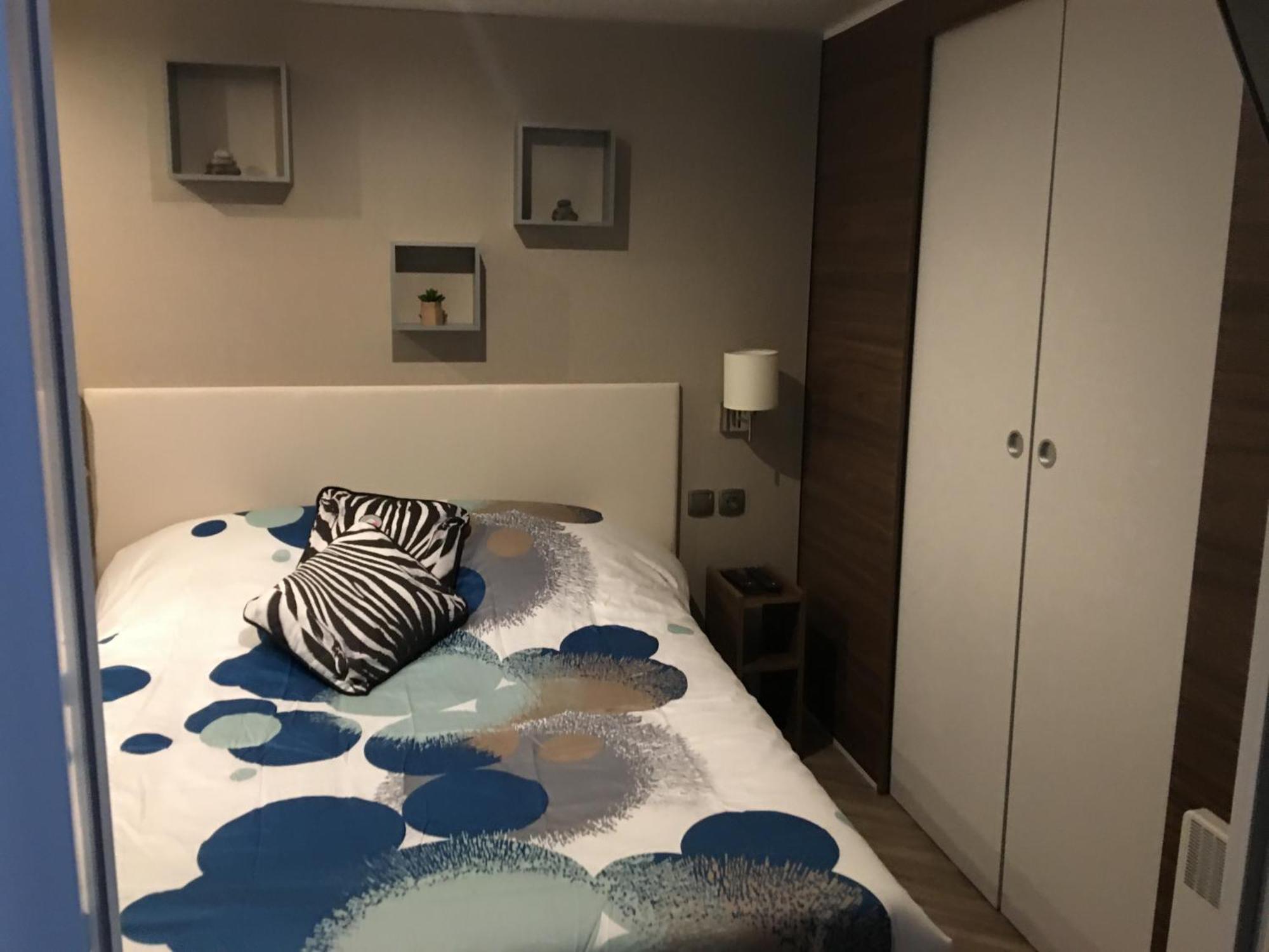 Mobilhome Familial 6 A 7 P 3 Chambres 42 M2 Saint Brevin Les Pierres Couchees Bagian luar foto